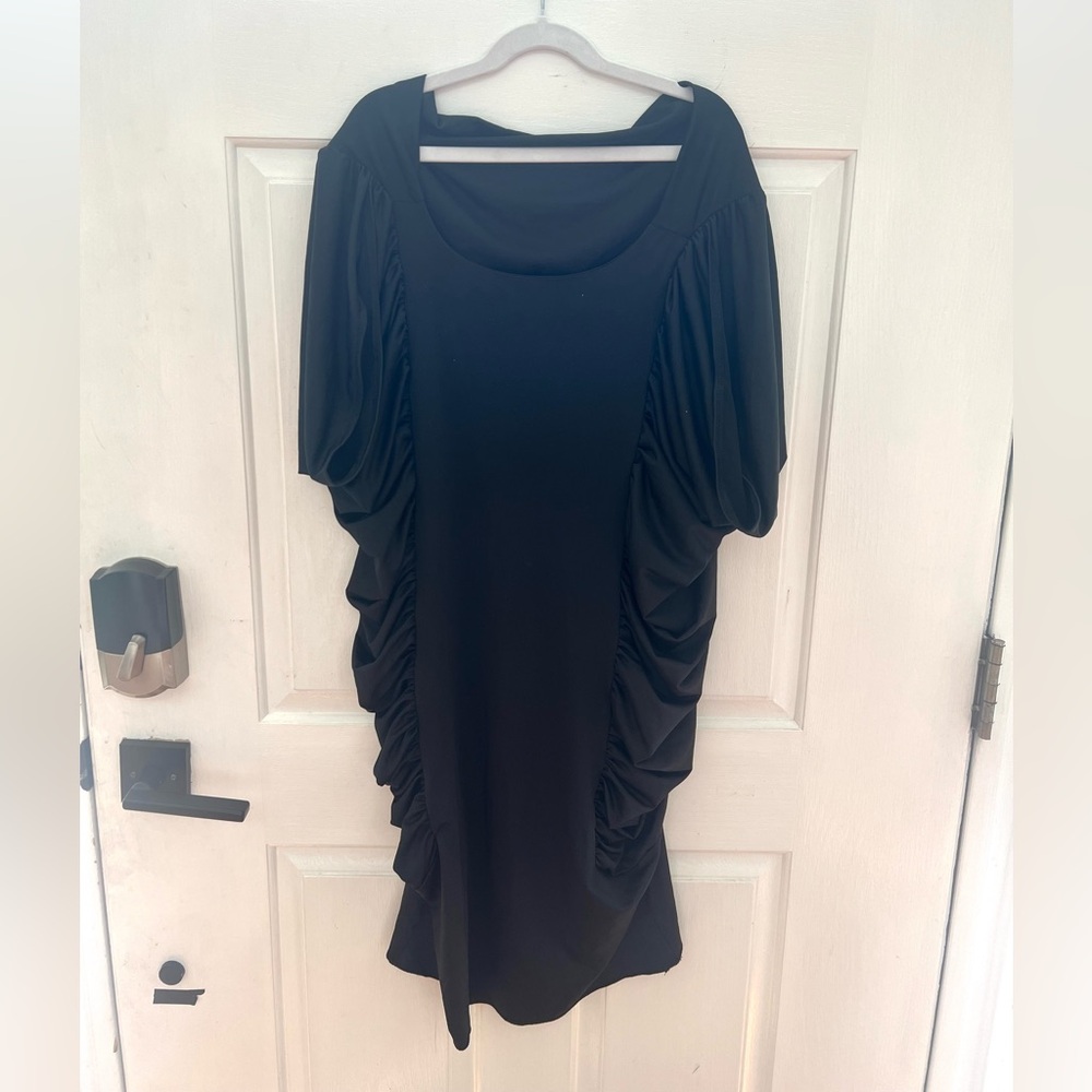 Chic Black Ruched Long Sleeve Dress